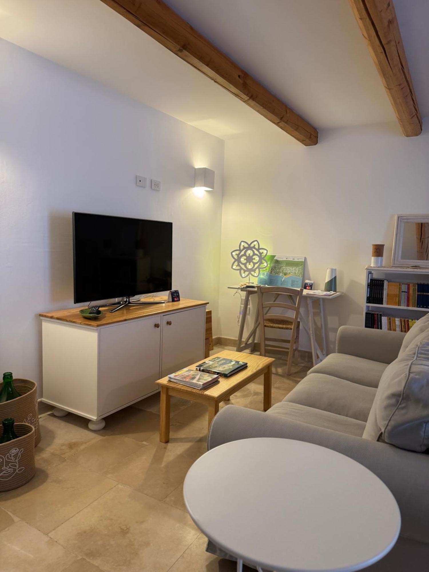 A Casa Del Console Apartment Manfredoine Extérieur photo